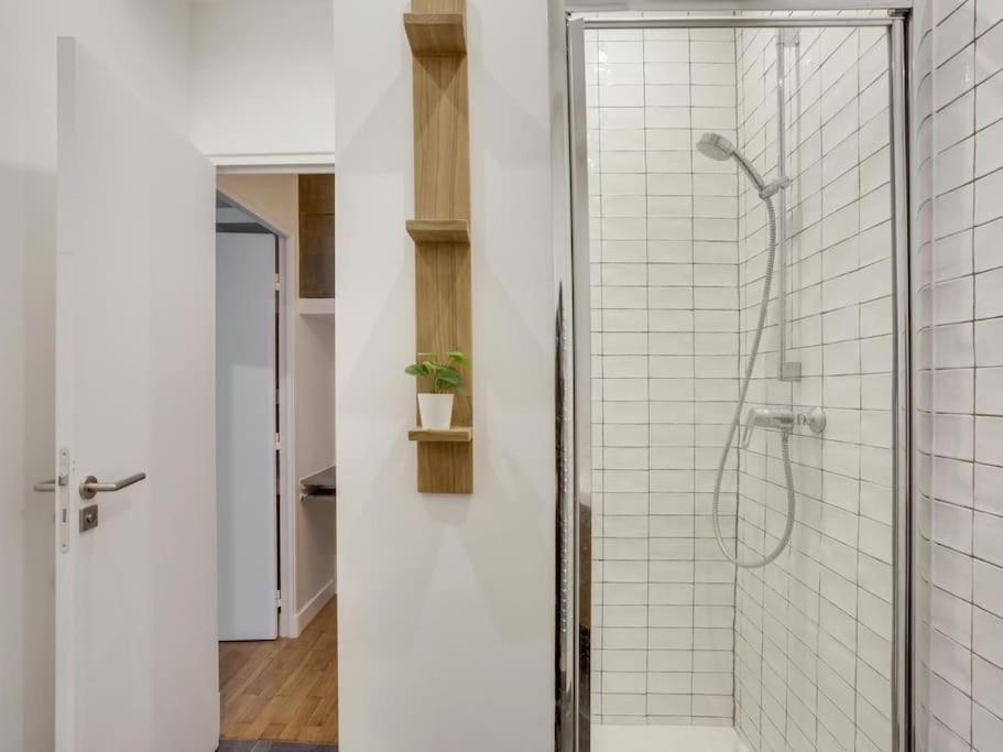 Apartment Amazing Apartment: 2br/4p -bastille/saint Ambroise